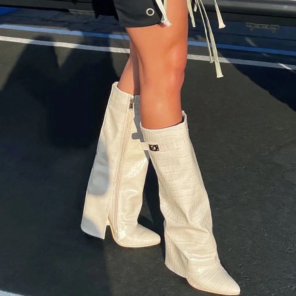 Nude leather boots